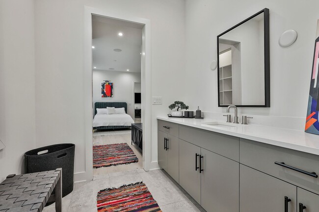 Building Photo - Modern Luxury Estate with Rooftop Deck in Trilith