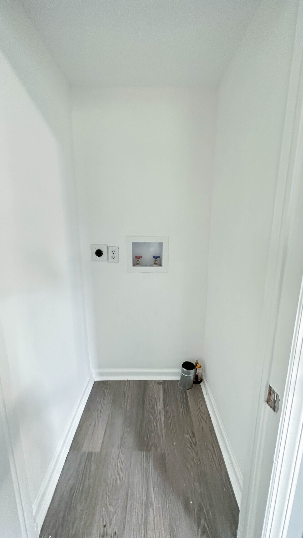 Building Photo - 338 Broad St