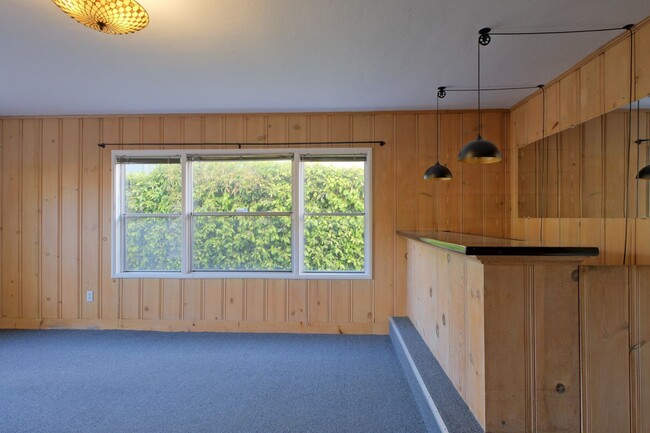 Building Photo - Piedmont Pines charming 3 Bedroom availabl...
