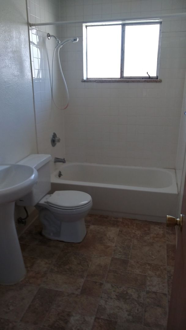 Building Photo - Great location Lakewood Co.