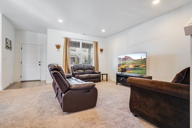 Building Photo - Beautiful 3 Bed, 2.5 Bath Home in Laurel Woods | Cornelius