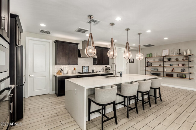 Building Photo - 6974 W Spur Dr