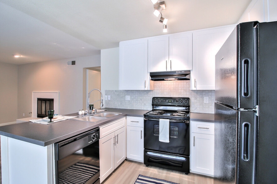 Larkspur apartments — community photo - Larkspur