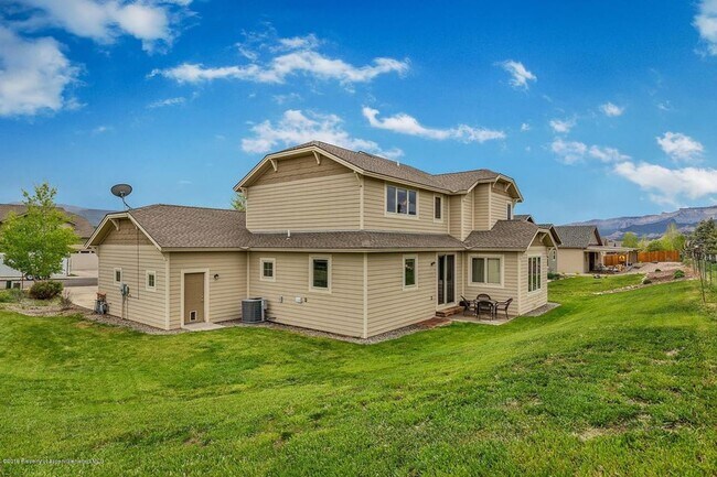 Building Photo - 1942 Promontory Cir