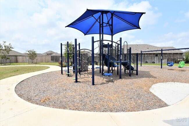 Building Photo - 10012 Deussen Ln