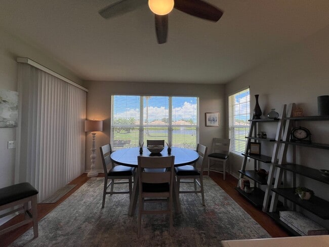 Building Photo - Short Term Rental ** Available 10/1/25 ** ...