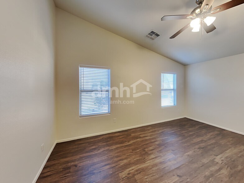 Building Photo - 16563 W Melvin St