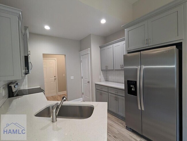 Building Photo - 172 Taylors Crk Dr