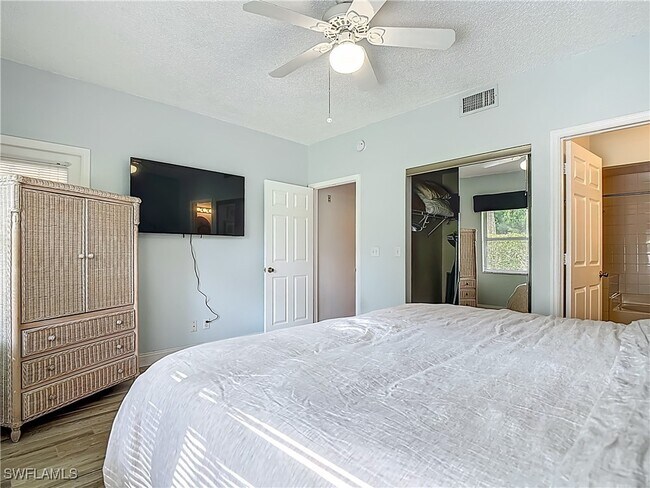 Building Photo - 1044 Woodshire Ln