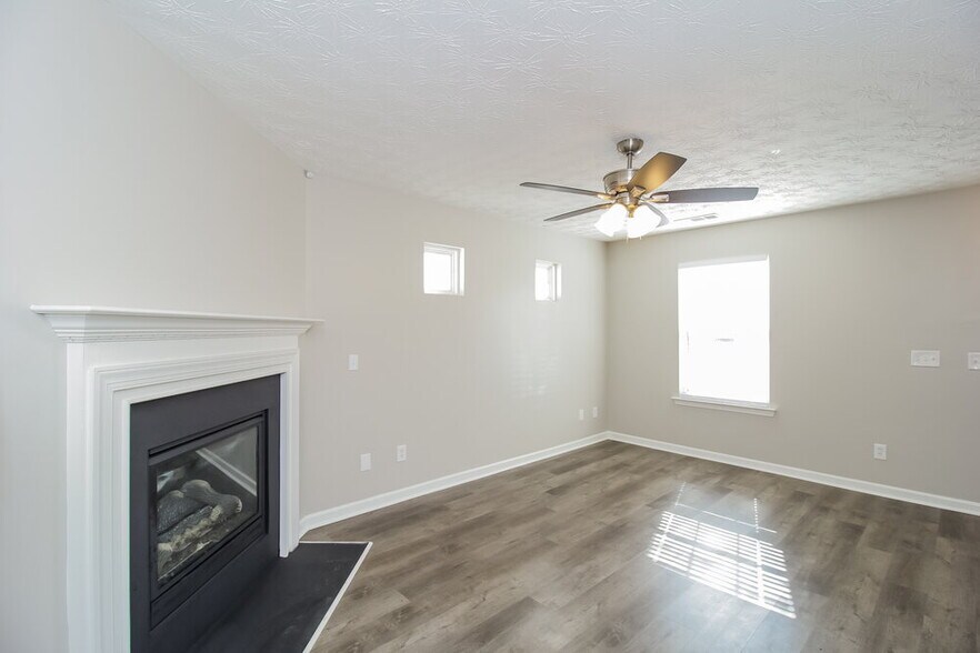 Building Photo - 134 Silver Fox Trail
