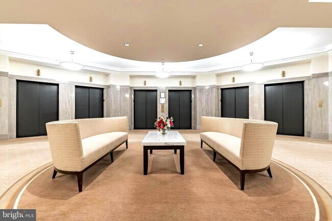 Building Photo - 1600 Arch St