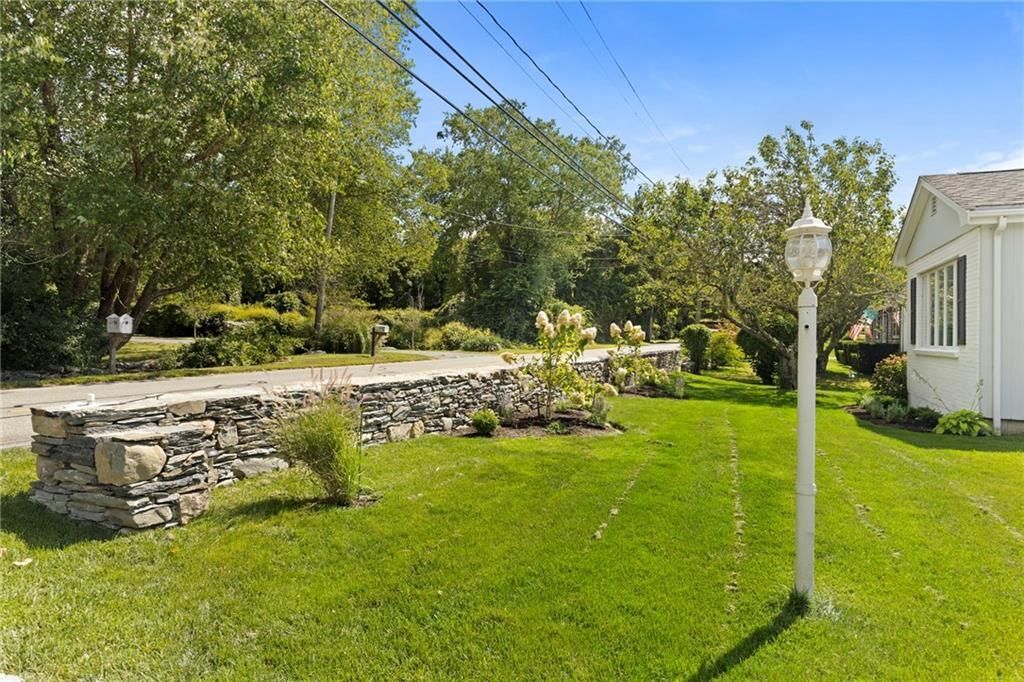 Building Photo - 331 3rd Beach Rd