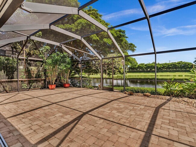 Building Photo - 10122 Spyglass Way