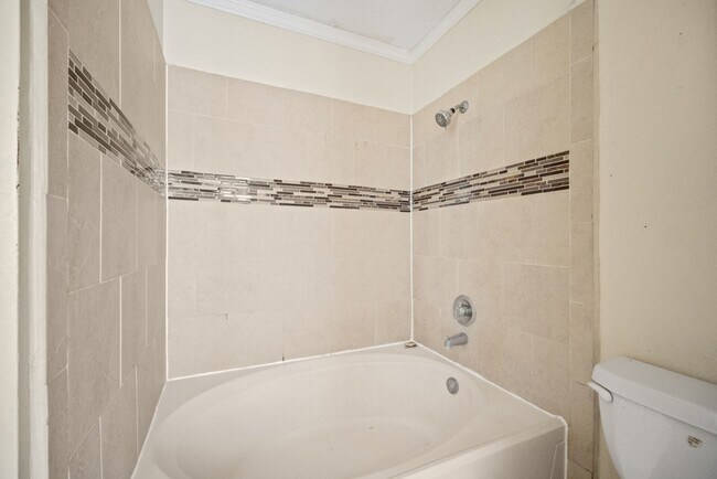 Building Photo - 4130 Hunters Sun Dr