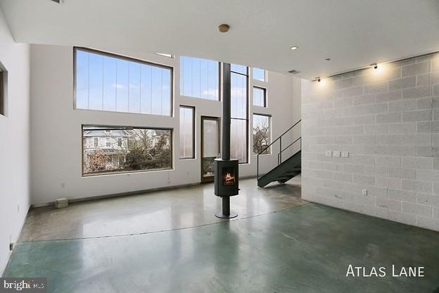 Building Photo - 1250 Kearny St NE