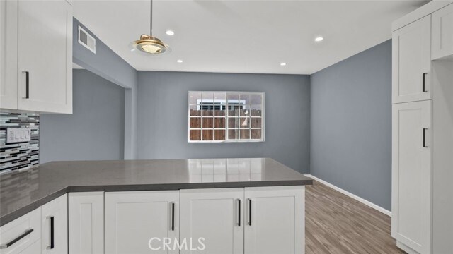 Building Photo - 9540 Debra Ave