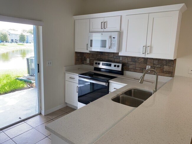 Building Photo - 303 Wilton Cir