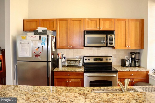 Building Photo - 1 Academy Circle