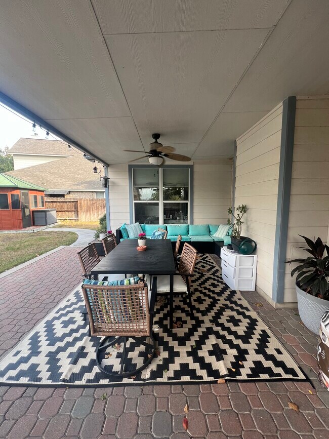 Building Photo - 1215 Terrace Ct