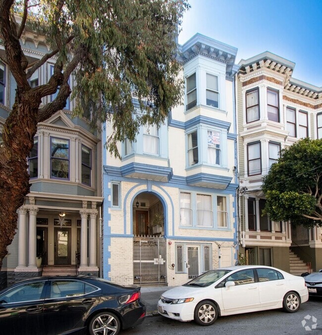 Building Photo - 652-656 Clayton Street