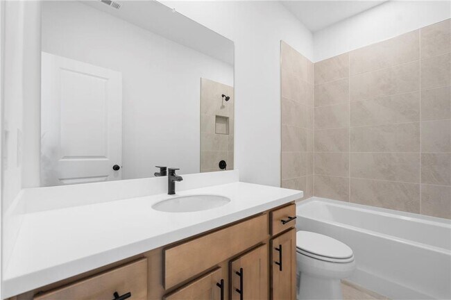 Building Photo - 1042 Winding Br Dr