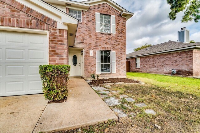 Building Photo - 1106 Hughmont Dr