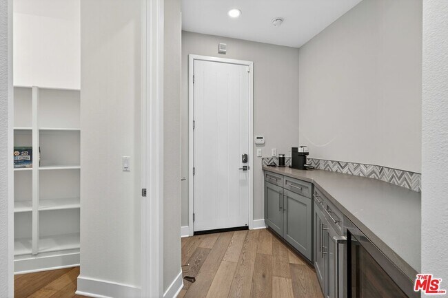 Building Photo - 12682 Millennium Dr