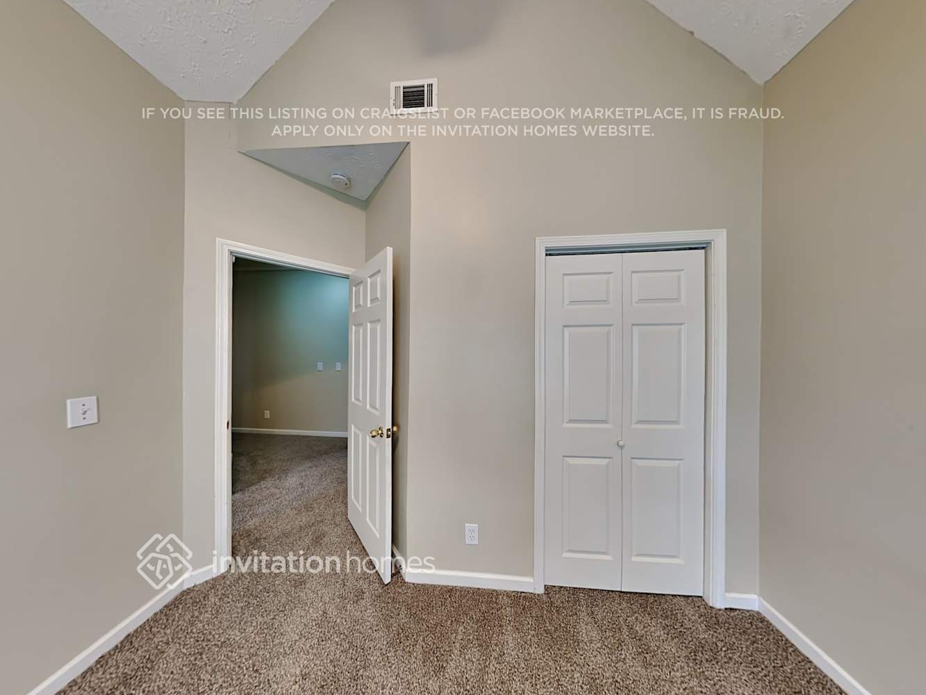 Building Photo - 304 Apache Dr