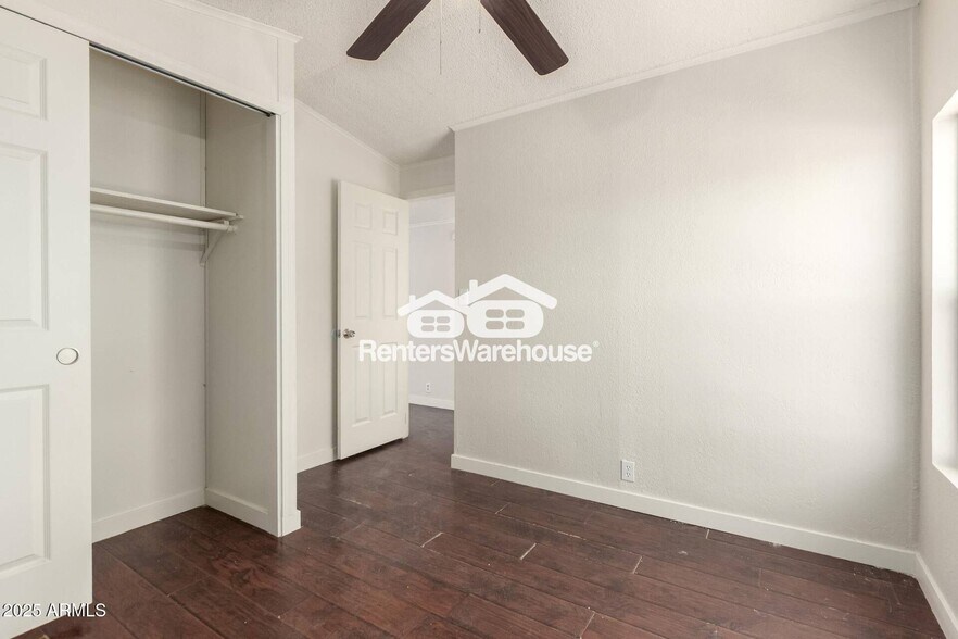 Building Photo - 3045 E Cornman Rd