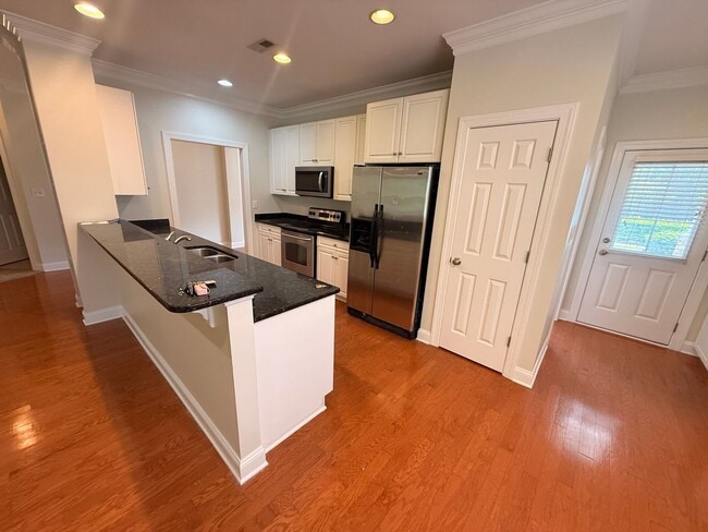 Building Photo - 2628 Coulter Pl