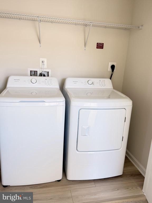 Building Photo - 1230 Red Clover Ln