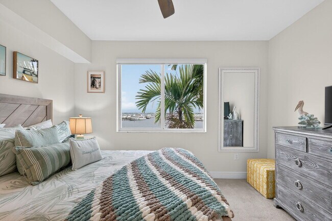 Building Photo - 675 NW Flagler Ave