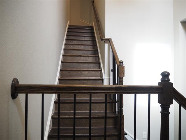 Building Photo - 4129 S Broadway Ave