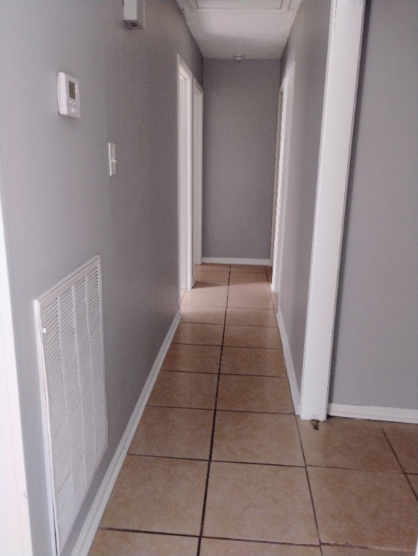 Building Photo - 12240 Jackson Rd