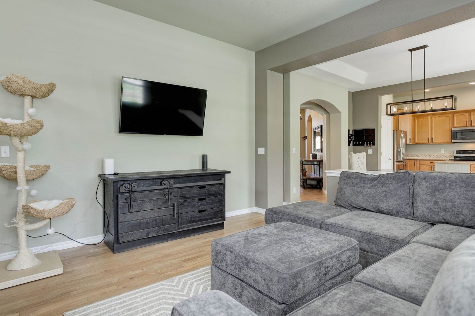 Building Photo - 3070 Redhaven Way