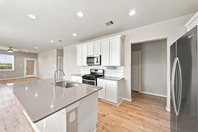 Building Photo - 2807 Chancery Summit Ct