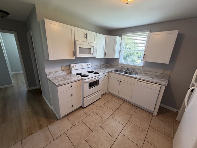 Building Photo - 171 Vulco Dr
