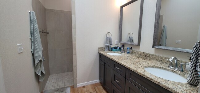 Building Photo - 11873 SW 29th Pl