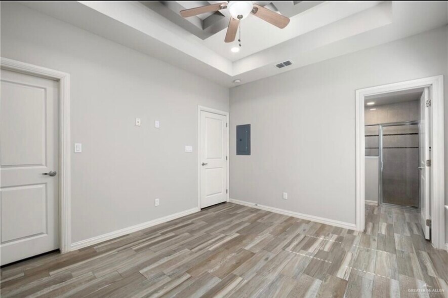 Building Photo - 2009 Jackson St