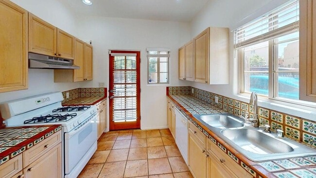 Building Photo - 4255 Juniper Hill Ln
