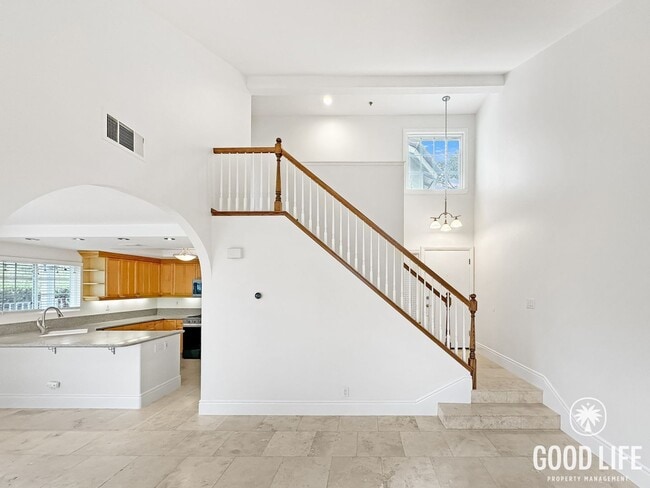 Building Photo - Fully Renovated End-Unit 3BD/2.5BA in Lake Forest with Views, Private Yard & 2-Car Garage