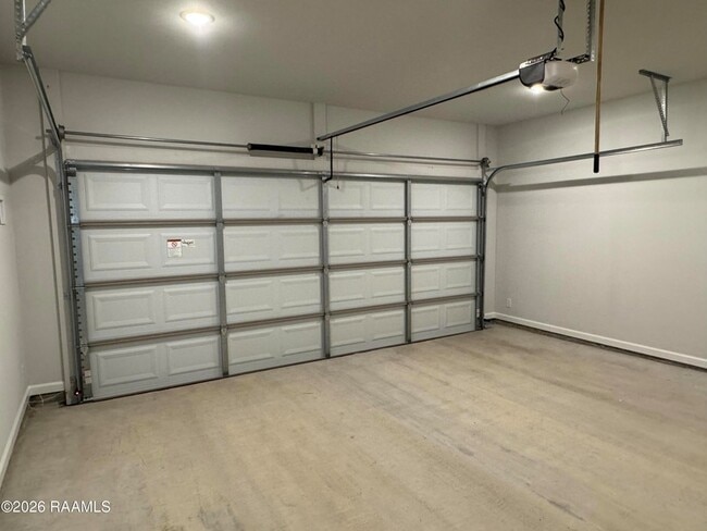 Building Photo - 213 Tatum Ln