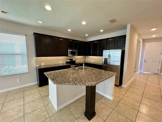 Building Photo - 7448 Leighside Dr