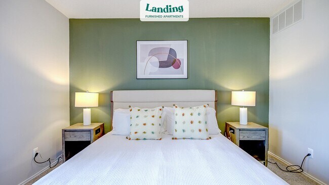 Building Photo - 2950 Mustang Dr