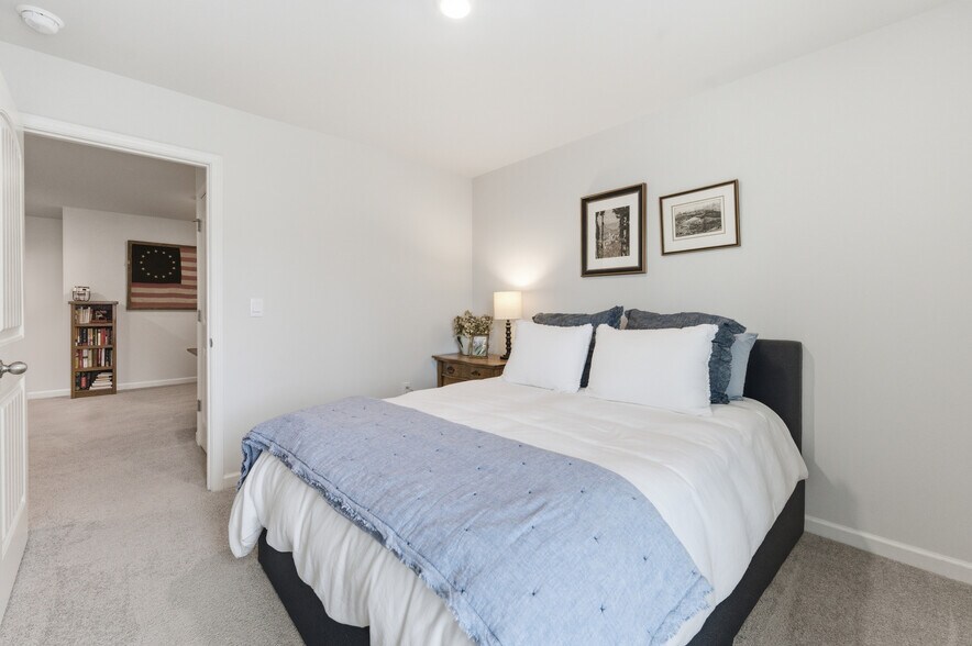 Building Photo - 503 Stoneybrook Dr