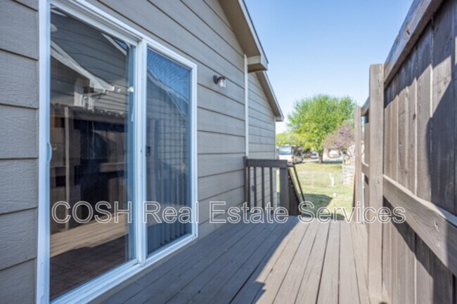 Building Photo - 1008 E Karla Ct