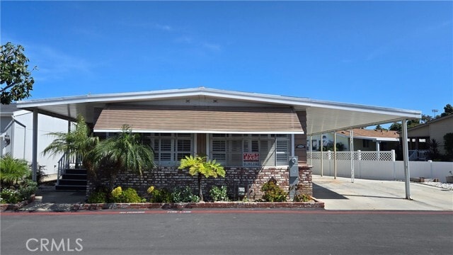 Building Photo - 16462 Poipu Ln