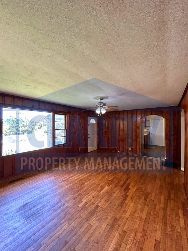 Building Photo - Beautiful 3-Bedroom, 1-Bath Home!