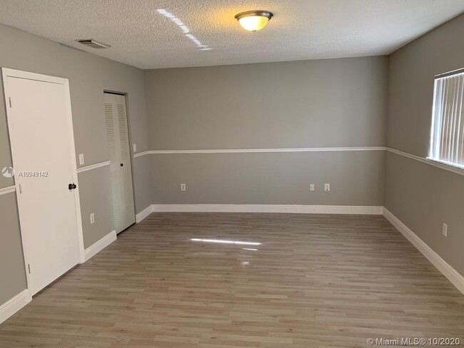 Building Photo - 3400 SW 153rd Ave