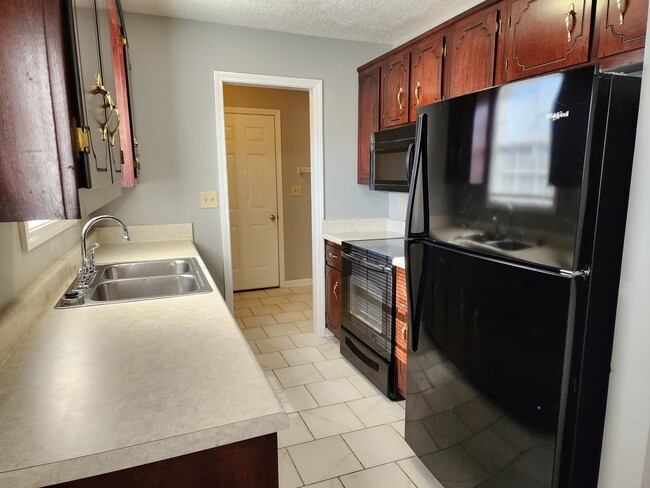 Building Photo - 3264 N Senseney Cir